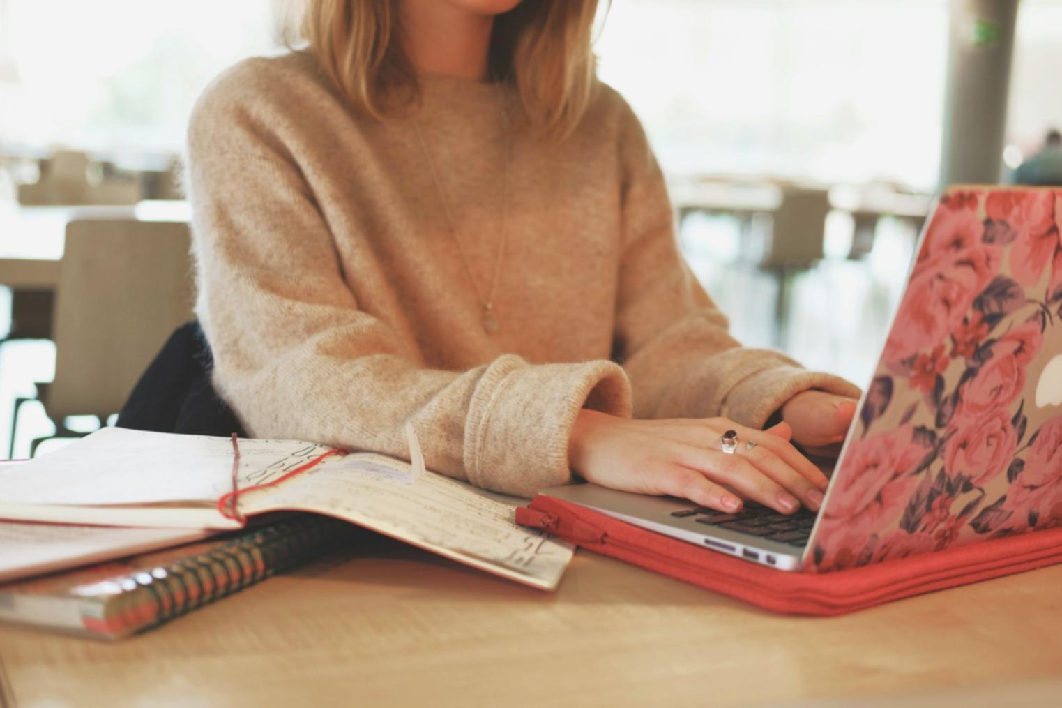 Récompenses et certifications de moguxaovaro en formation financière